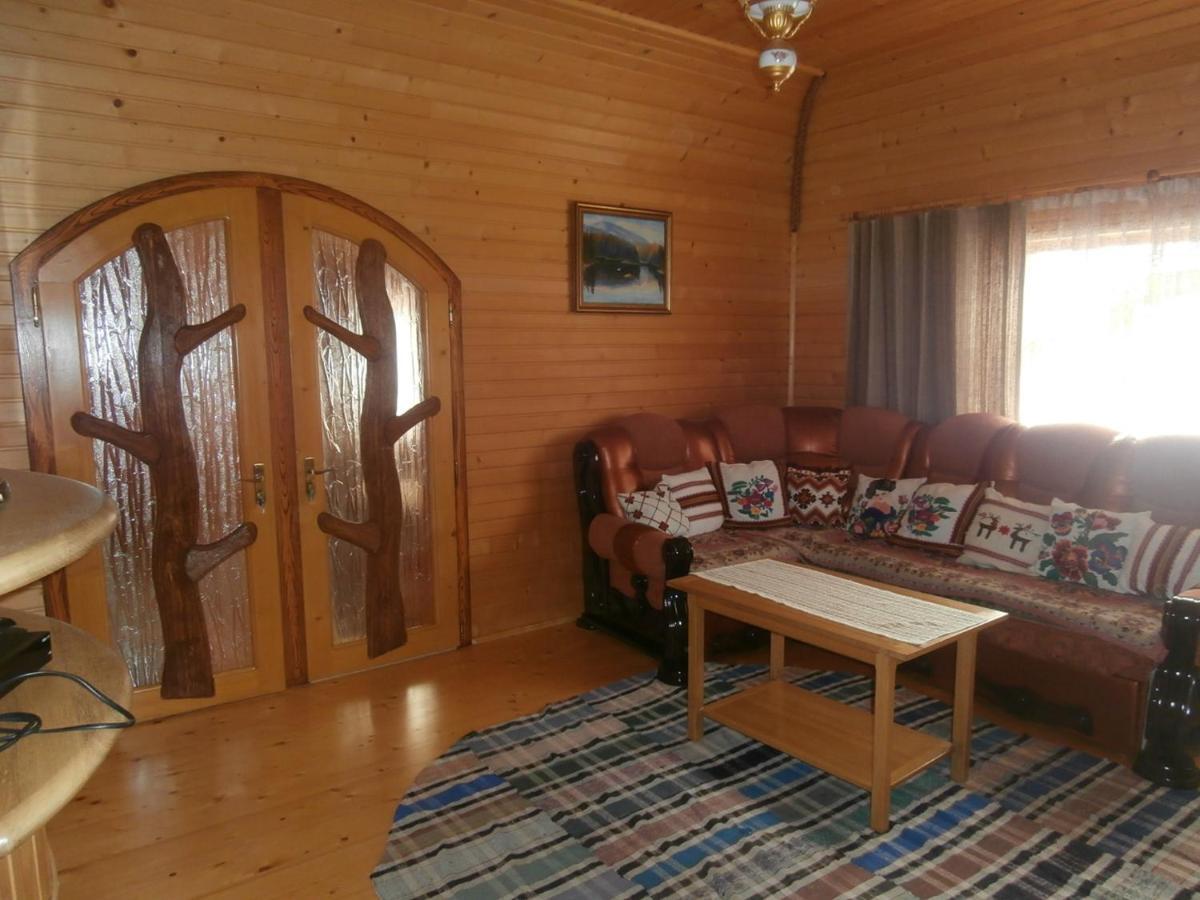 Karpatskiy Domyk Izki Dış mekan fotoğraf